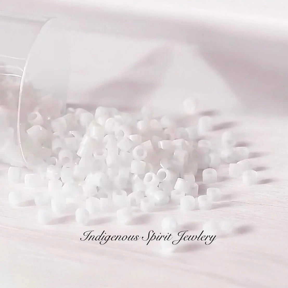 Opaque Chalk White (DB200)