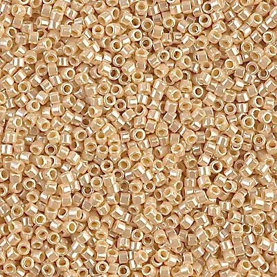 Opaque Pear Luster (DB1561)