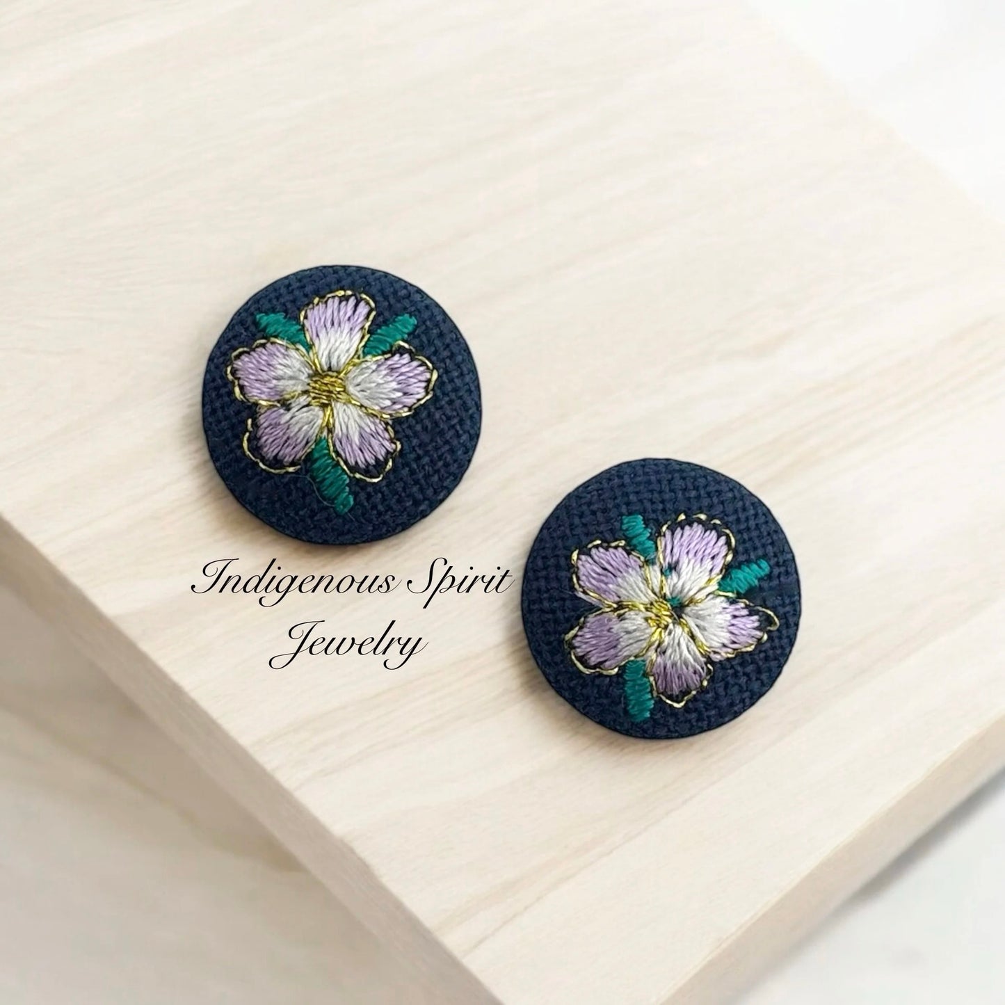 17mm Camellia Embroidered Flower Fabric Cabochon