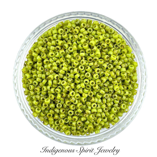 15/0 Opaque Chartreuse Picasso - Miyuki Delica 8.2G!!!!!!!!