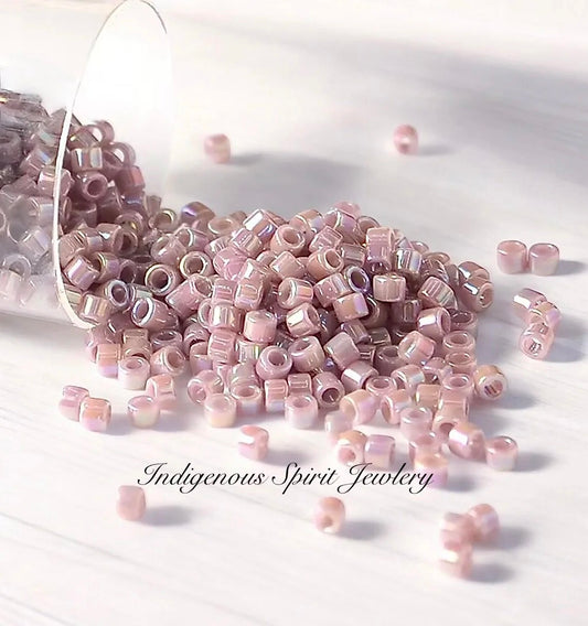 Opaque Lilac AB (DB158)