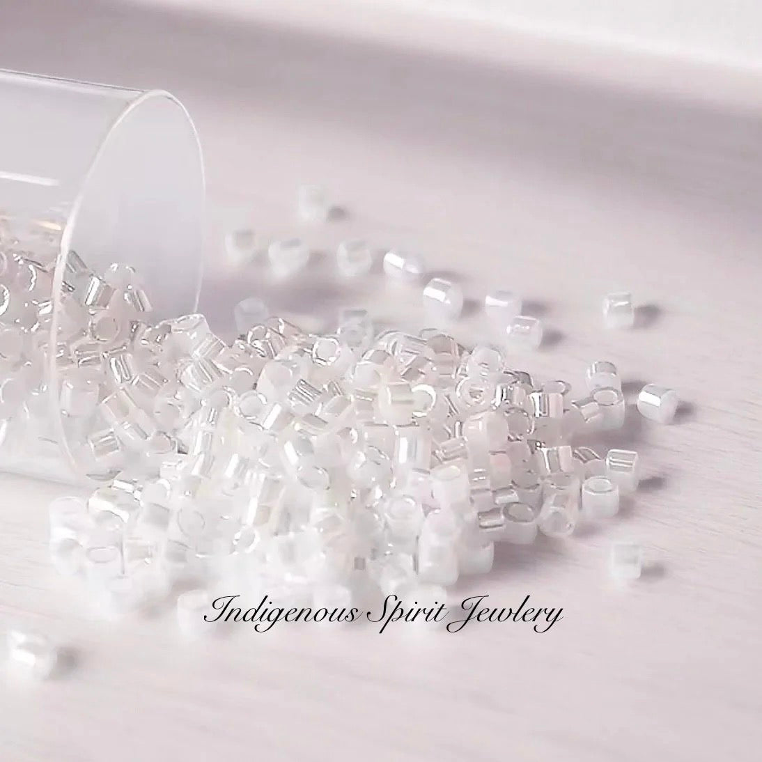 Opaque White Luster (DB201)