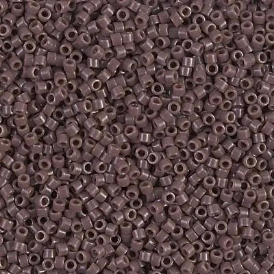 Opaque Dark Mauve (DB 735)