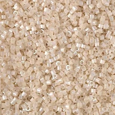 Silk Inside Dyed Pale Apricot AB  (DB1874)