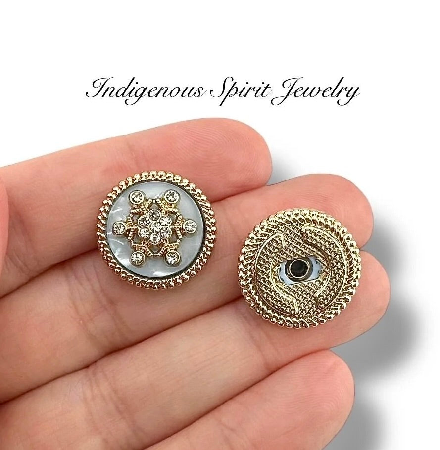 Repurposed Button Snowflake Cabochons