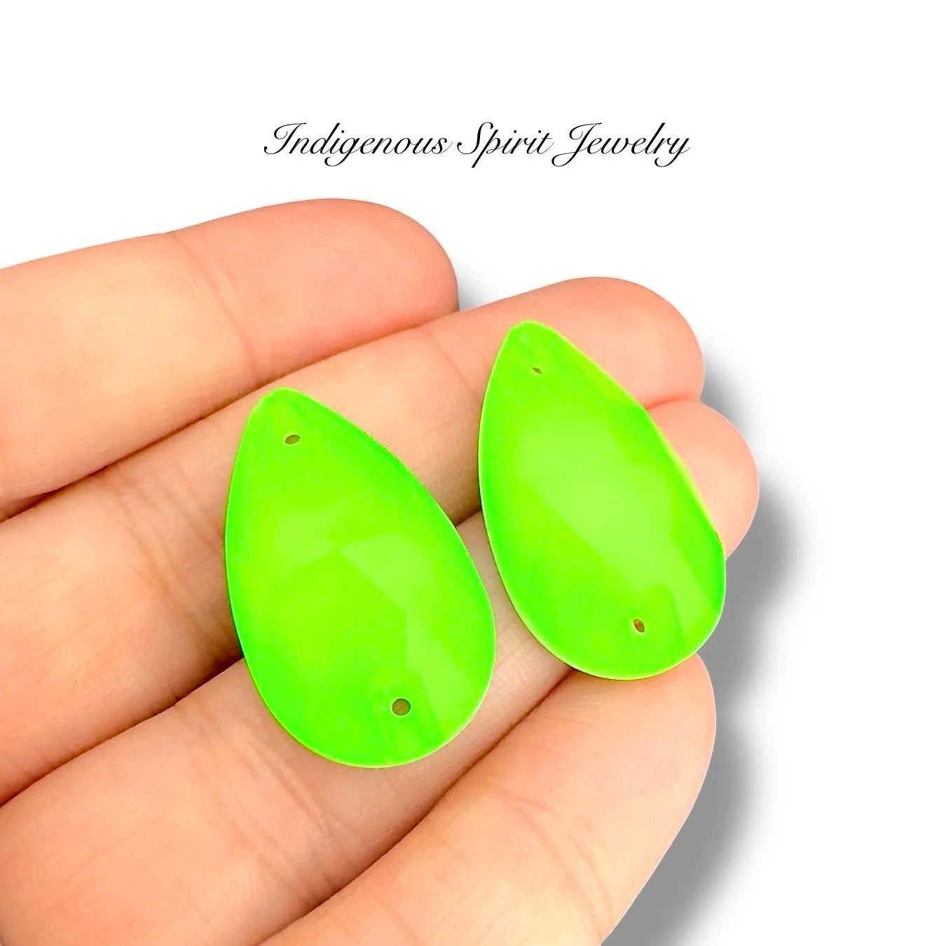 COLLECTION - 17mm x 28mm Teardrop K9 Crystal Sew-on Cabochons