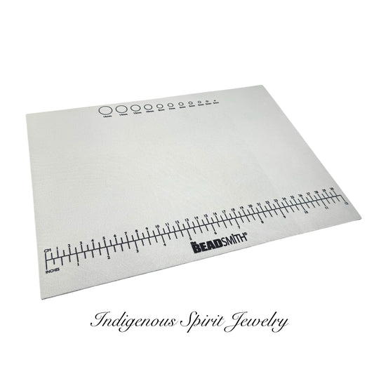 The Beadsmith - Treasure Mat, 12.5" x 9.25" Non-slip Beading Mat